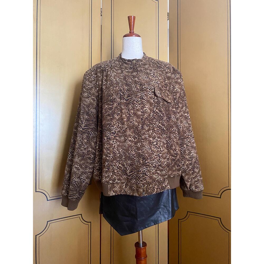 Leopard print bomber jacket, size 2XL